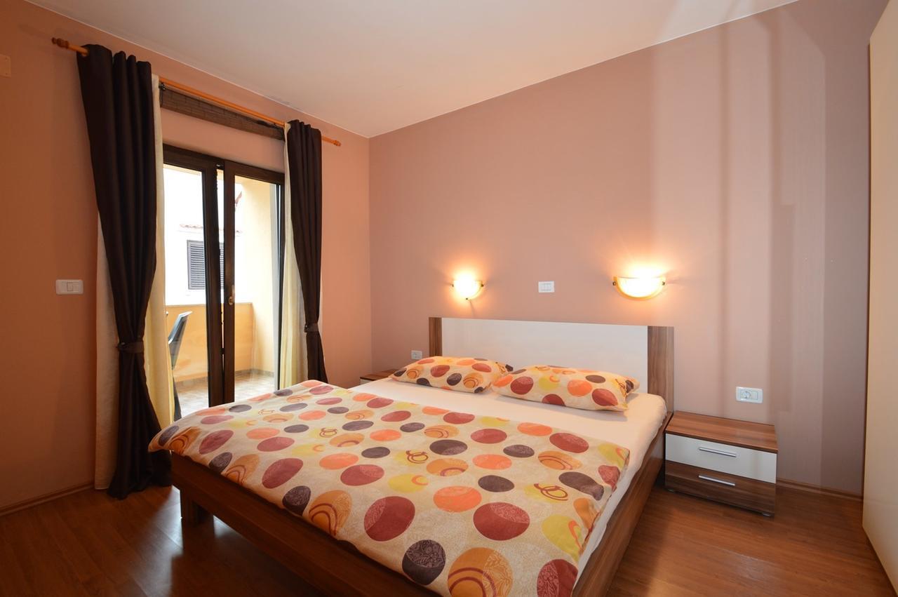 Christian Apartment Mali Lošinj Екстериор снимка