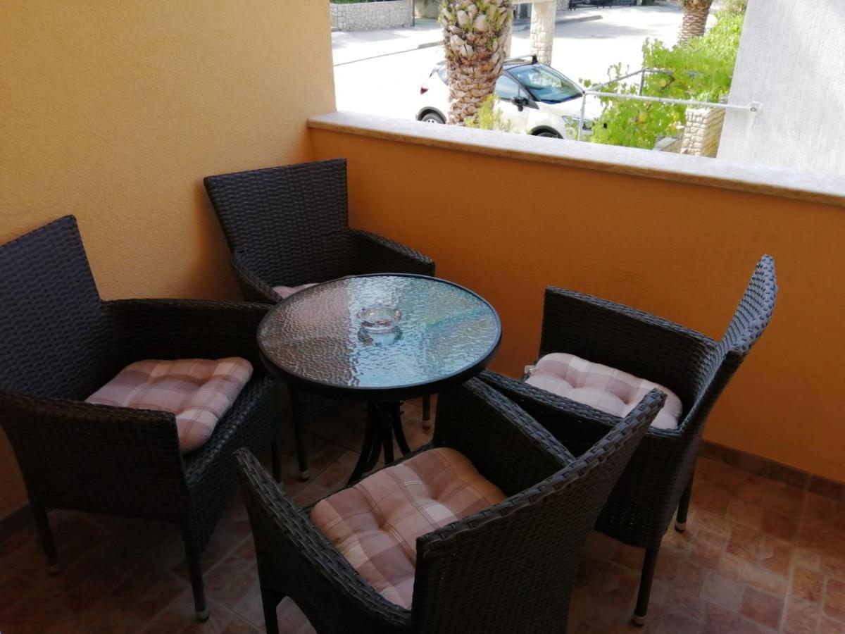 Christian Apartment Mali Lošinj Екстериор снимка