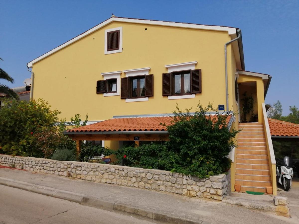Christian Apartment Mali Lošinj Екстериор снимка